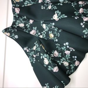 LAUREN CONRAD Green floral pleated skirt